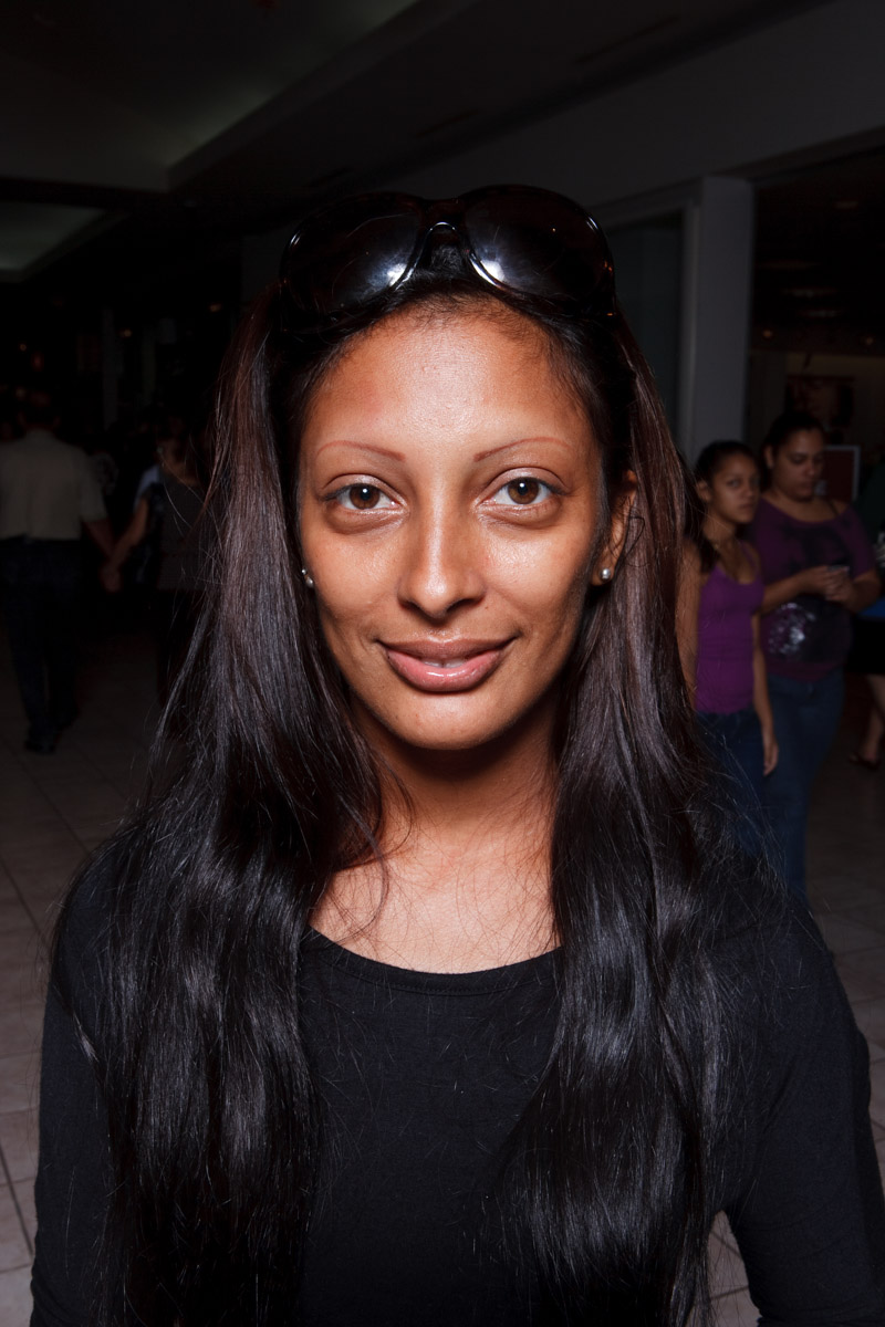 El molero (publicada en 2015) 64 El molero (2009) - Fotografía por Tristán Reyes - Plaza Las Américas (San Juan, PR).