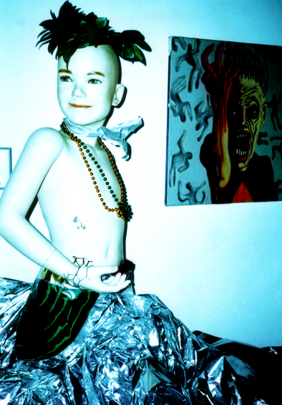 Lord of the flies, C-Print 16 x 20 in. en Mi viejo san juan (2003) - Exhibición fotográfica por Tristán Reyes