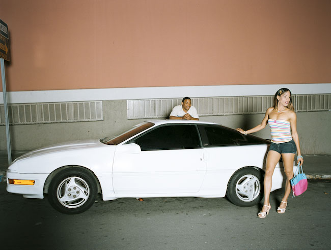 Santurce es ley #10 (2008), C- Print 54 x 66 in. Santurce es ley (2008) - Fotografía por Tristán Reyes